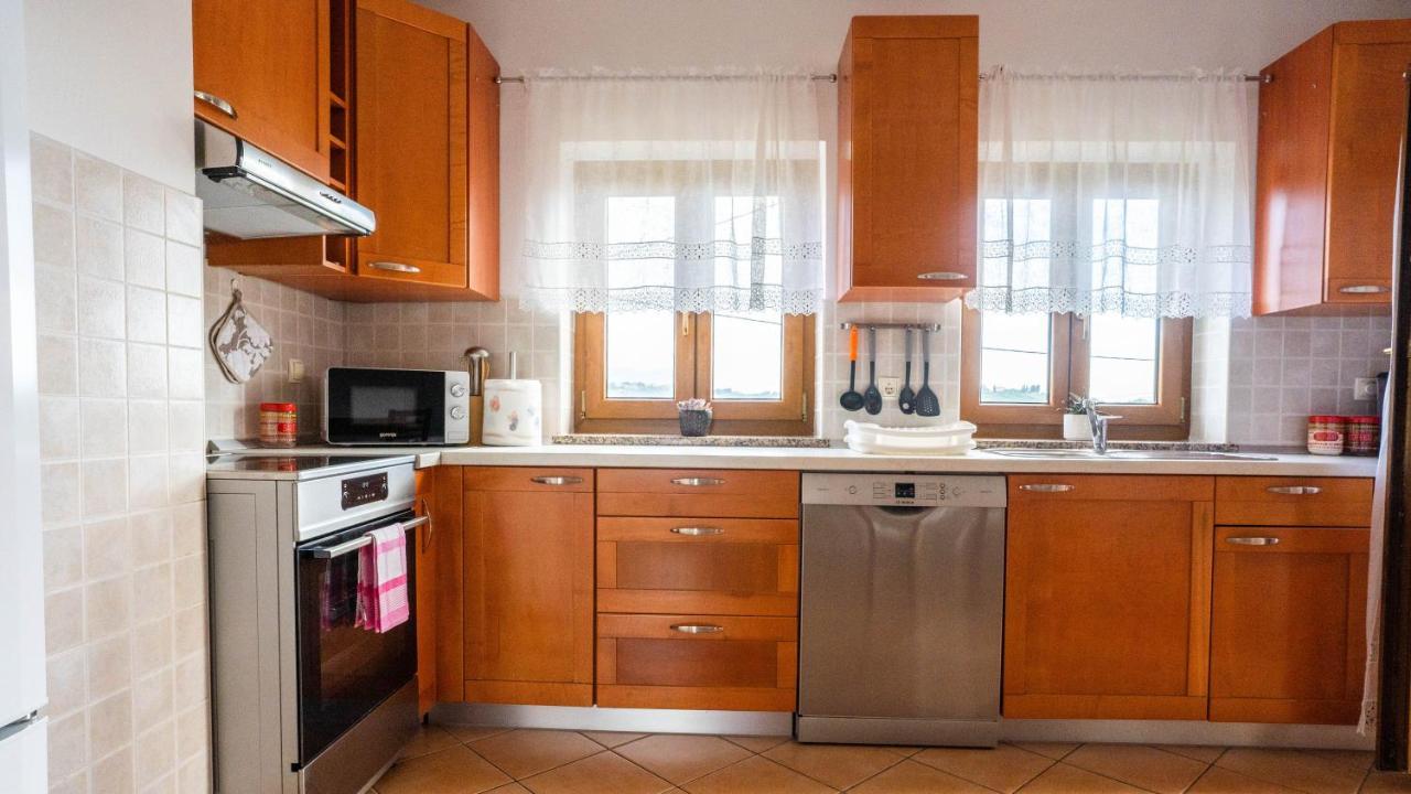 Apartma Tri Oljke Dobrovo Exterior foto